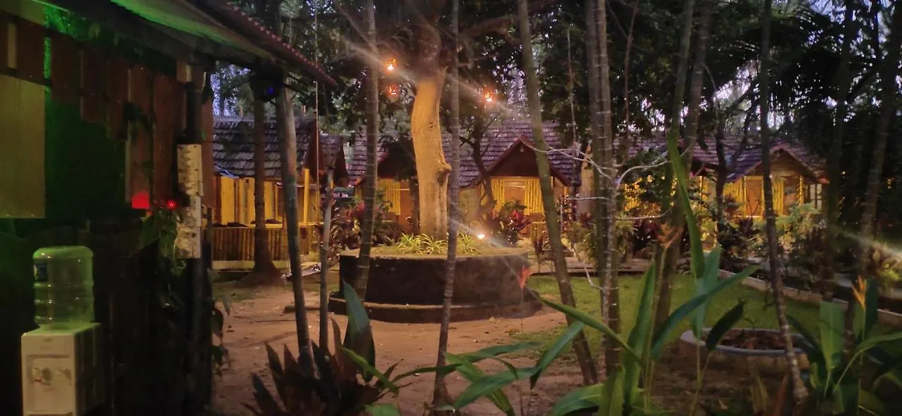 SAVITHRI INN Cottages Varkala